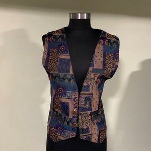 Modern Short- Sleeved Vest